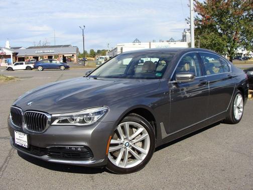 2017 BMW 750 i xDrive