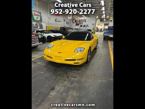 2004 Chevrolet Corvette Base