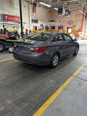 2011 Hyundai SONATA GLS