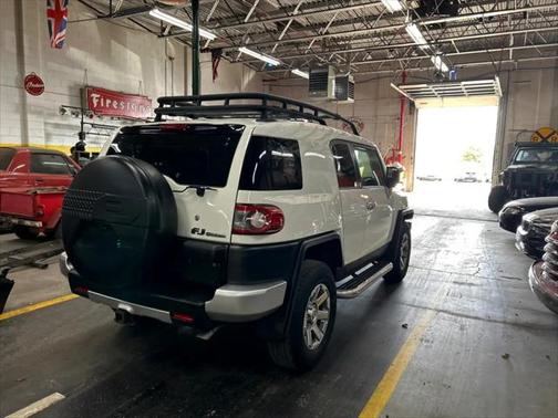 2014 Toyota FJ Cruiser Base