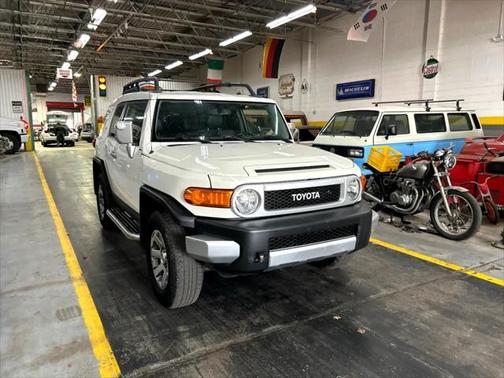 2014 Toyota FJ Cruiser Base