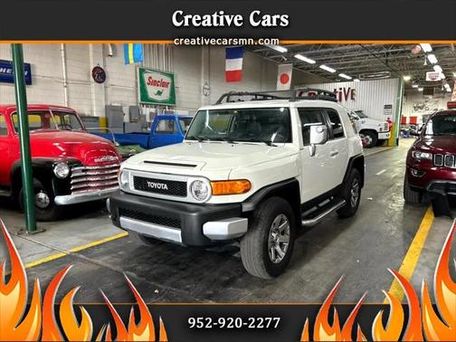 2014 Toyota FJ Cruiser Base