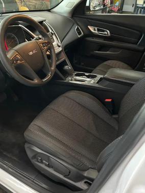 White 2016 GMC Terrain SLE-1