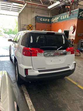 White 2016 GMC Terrain SLE-1