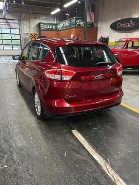 2017 Ford C-Max Hybrid SE