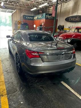 2012 Chrysler 200 S