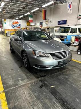 2012 Chrysler 200 S