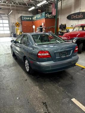 2002 Volvo S40 Base
