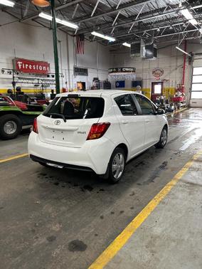 2015 Toyota Yaris LE