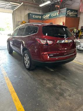 Maroon 2017 Chevrolet Traverse 2LT