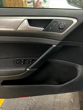 2016 Volkswagen Golf SportWagen TSI SE 4-Door
