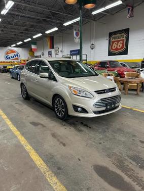 2017 Ford C-Max Energi Titanium