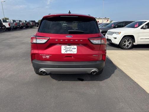 2021 Ford Escape Titanium