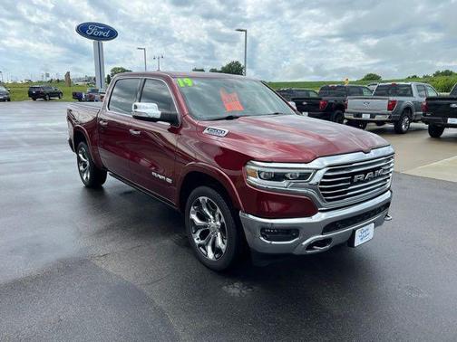Delmonico Red Pearlcoat 2019 RAM 1500 Longhorn