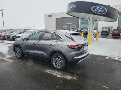 2026 Ford Escape PHEV SE