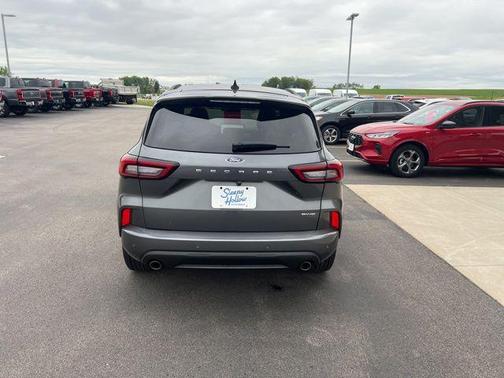Carbonized Gray Metallic 2023 Ford Escape ST-Line