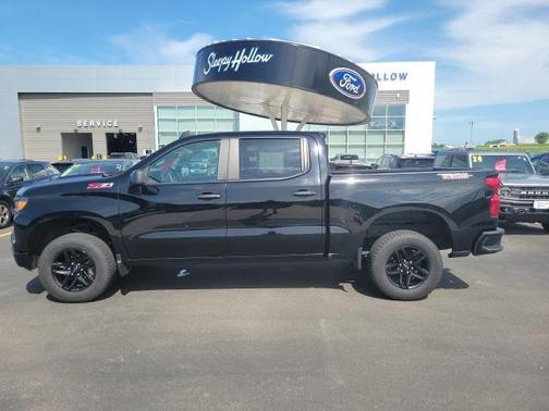2022 Chevrolet Silverado 1500 Custom Trail Boss