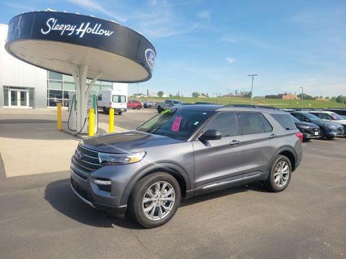 Carbonized Gray Metallic 2024 Ford Explorer XLT