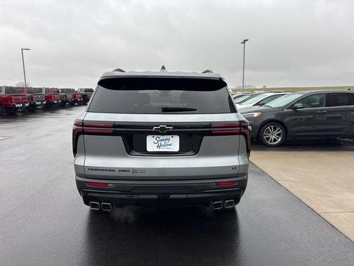 2024 Chevrolet Traverse LT