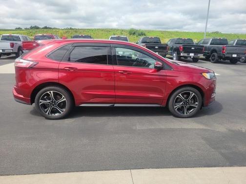 2019 Ford Edge ST
