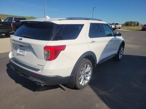 2023 Ford Explorer Platinum