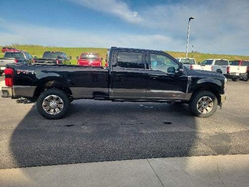 Agate Black Metallic 2026 Ford F-350 King Ranch