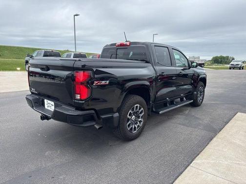 Black 2026 Chevrolet Colorado Z71