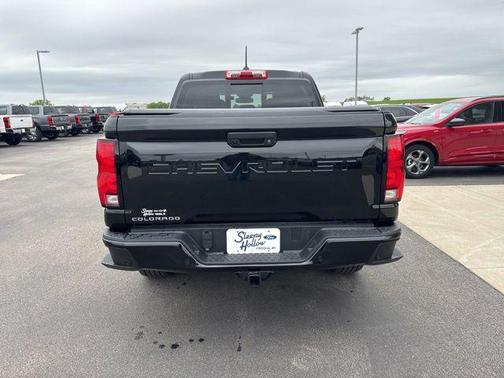 Black 2026 Chevrolet Colorado Z71