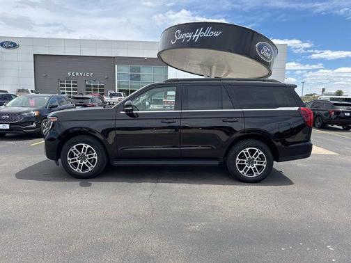 Agate Black Metallic 2025 Ford Expedition Active