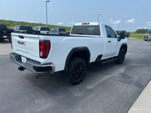 Summit White 2024 GMC Sierra 2500 Pro
