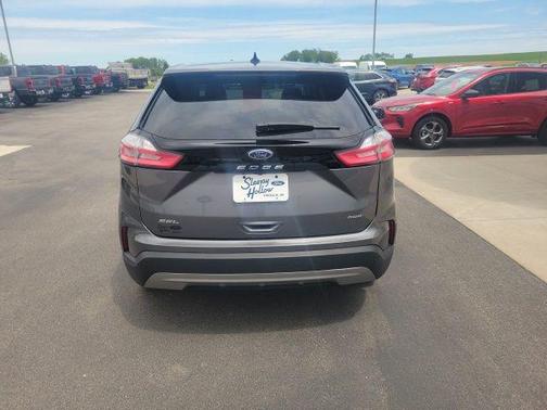 Carbonized Gray Metallic 2024 Ford Edge SEL