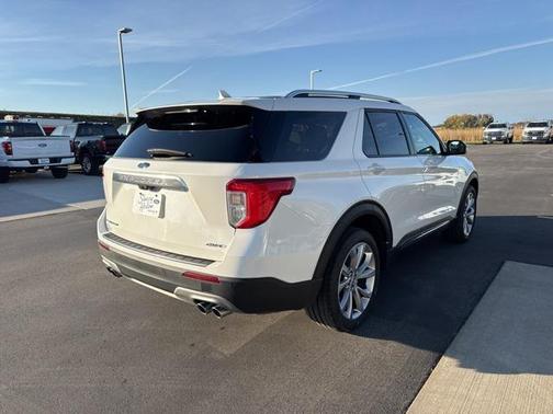 2023 Ford Explorer Platinum