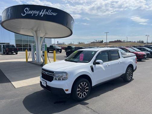 Oxford White 2023 Ford Maverick Lariat