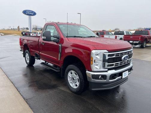 Ruby Red Metallic Tinted Clearcoat 2026 Ford F-250 XLT