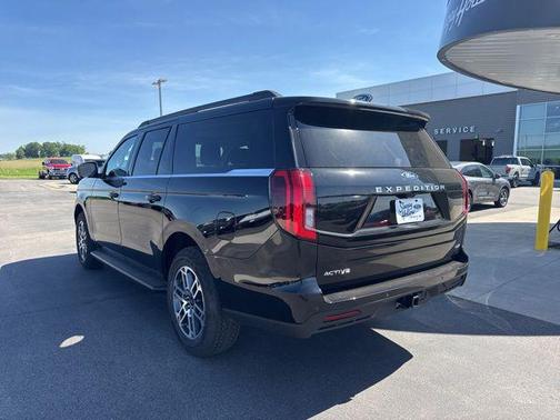 Agate Black Metallic 2026 Ford Expedition Max Active 4x4