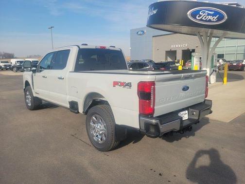 Avalanche 2026 Ford F-350 Lariat