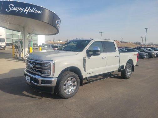 Avalanche 2026 Ford F-350 Lariat