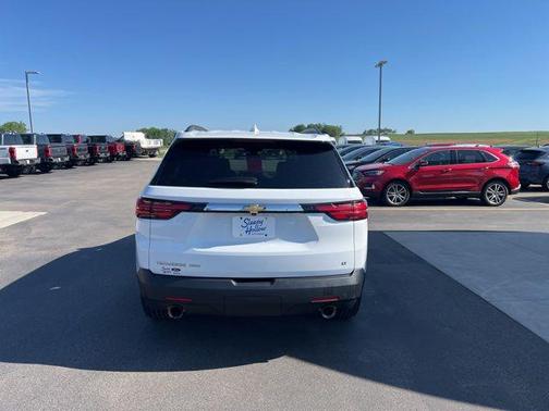 Summit White 2023 Chevrolet Traverse LT Leather