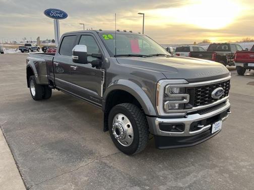 2024 Ford F-450 Lariat