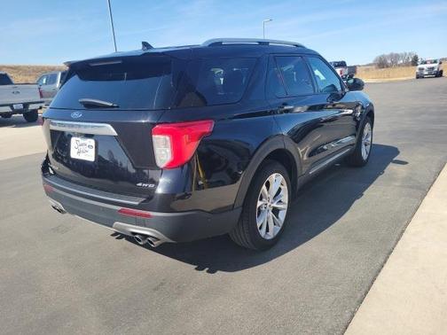 2022 Ford Explorer Platinum