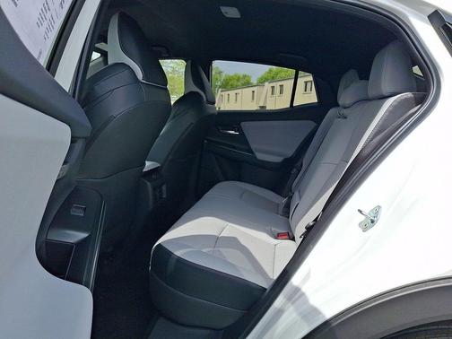 Cosmic White Pearl 2026 Subaru Uncharted Sport
