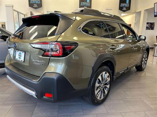 2025 Subaru Outback Touring XT