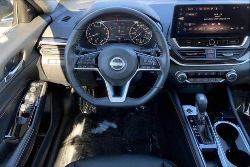 2023 Nissan Altima SR FWD
