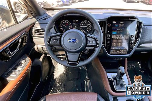 Crystal White Pearl 2025 Subaru Forester Touring