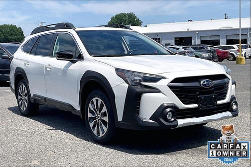 Crystal White Pearl 2023 Subaru Outback Limited XT