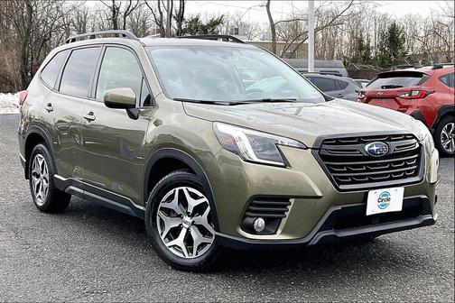 2023 Subaru Forester Premium