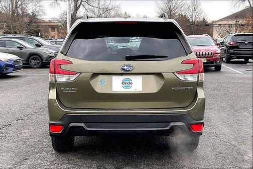 2023 Subaru Forester Premium