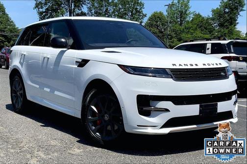 White 2023 Land Rover Range Rover Sport SE