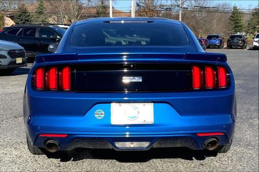 2017 Ford Mustang V6