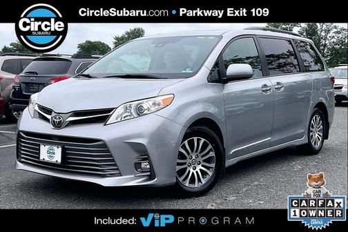 Silver Sky Metallic 2018 Toyota Sienna XLE